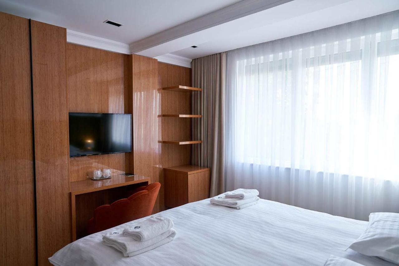 Hotel Glory Oradea Exteriér fotografie