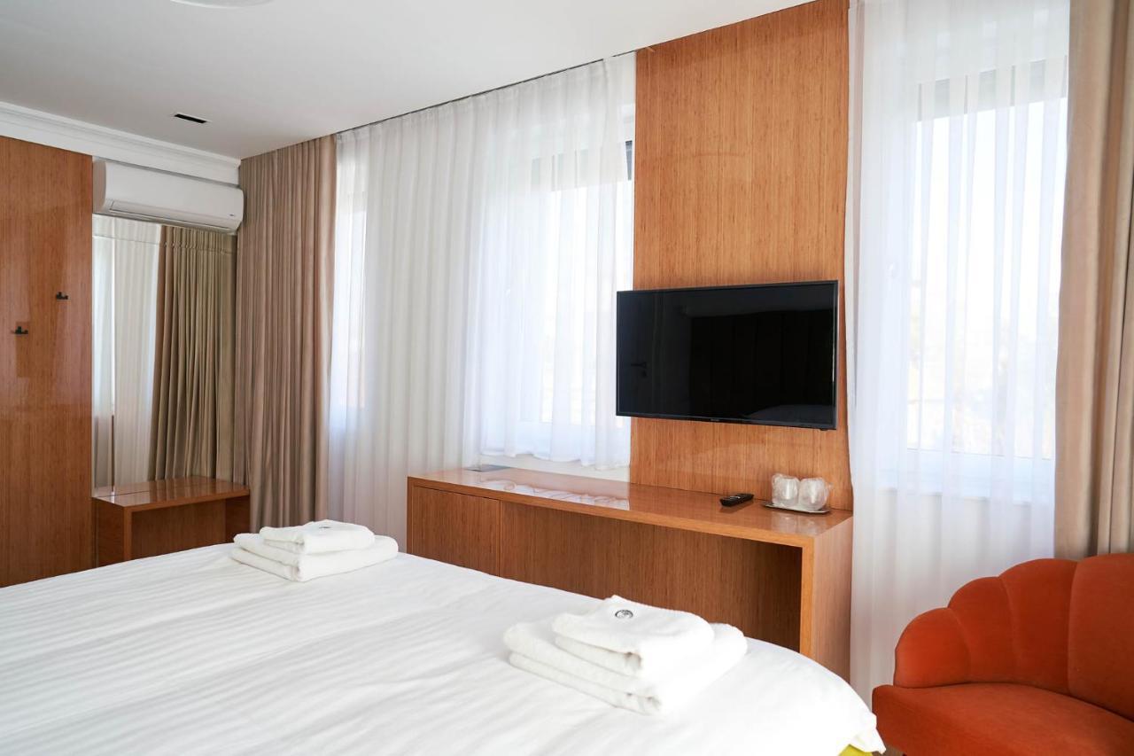 Hotel Glory Oradea Exteriér fotografie