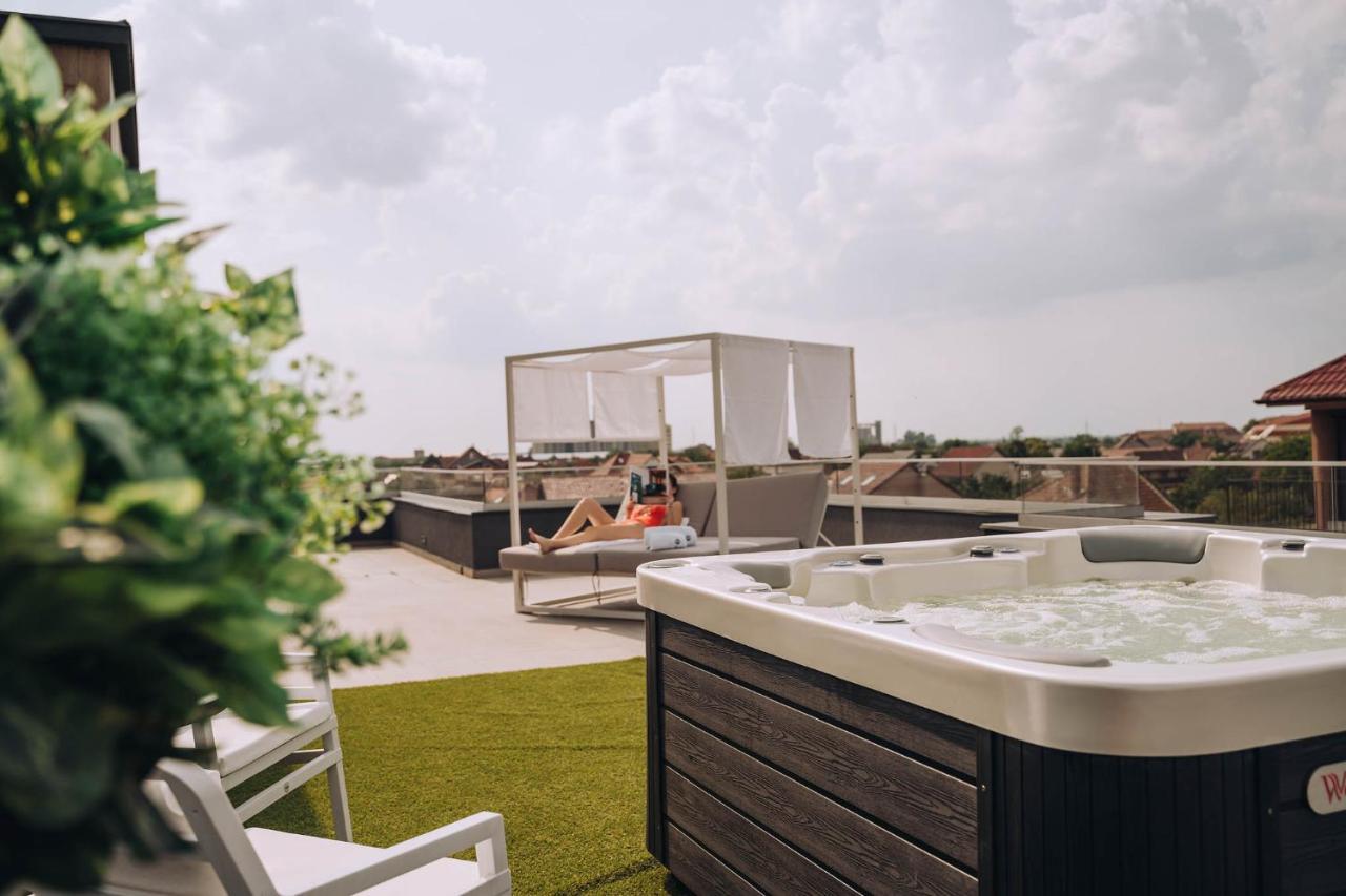 Hotel Glory Oradea Exteriér fotografie